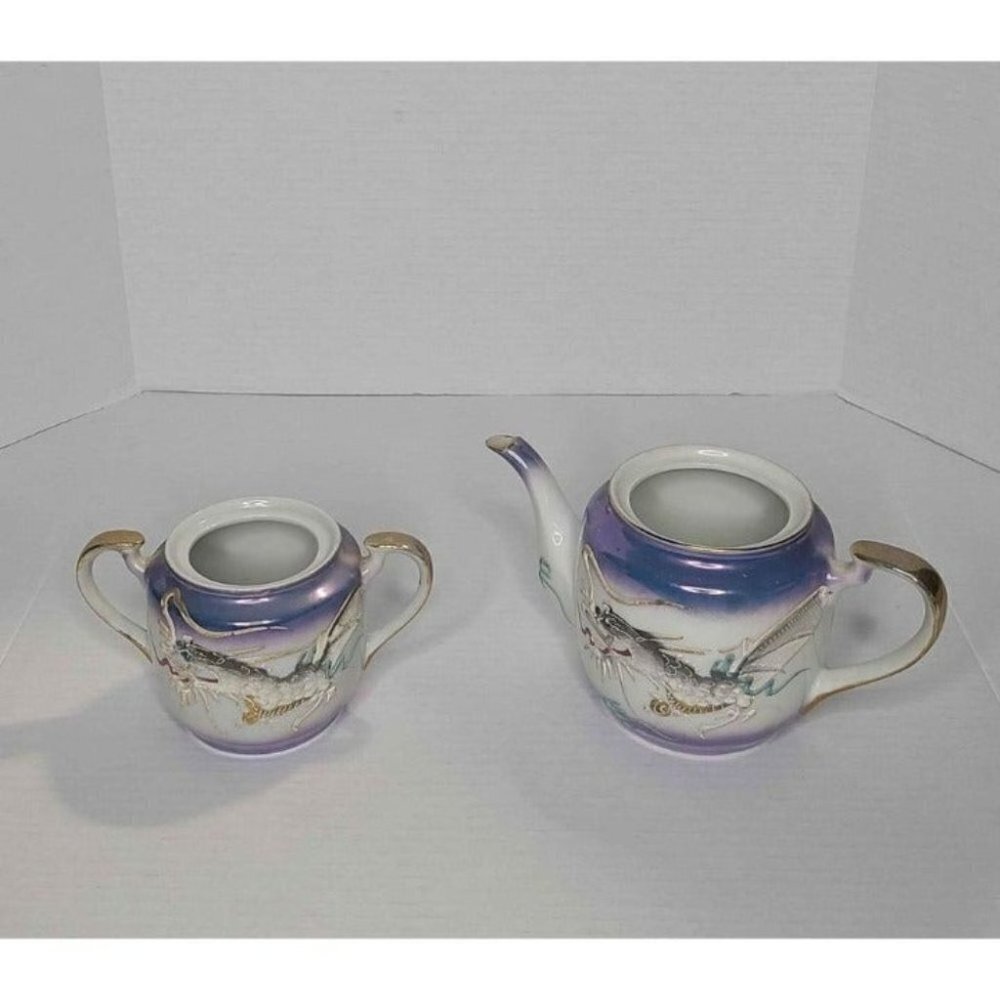 Manna China Porcelain Teapot & Sugar Bowl/Raised Painted Dragon Design Set